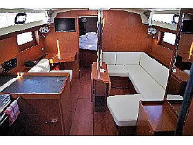 Oceanis 41.1 - Interior image