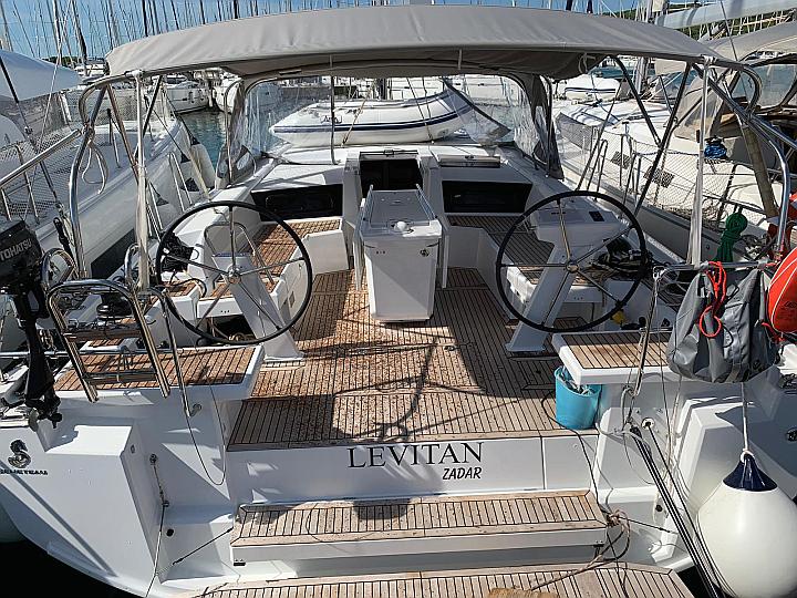 Oceanis 46.1 - External image
