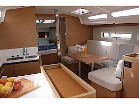 Sun Odyssey 440 - 3 cabins - Interior image