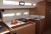 Sun Odyssey 440 - 3 cabins - 